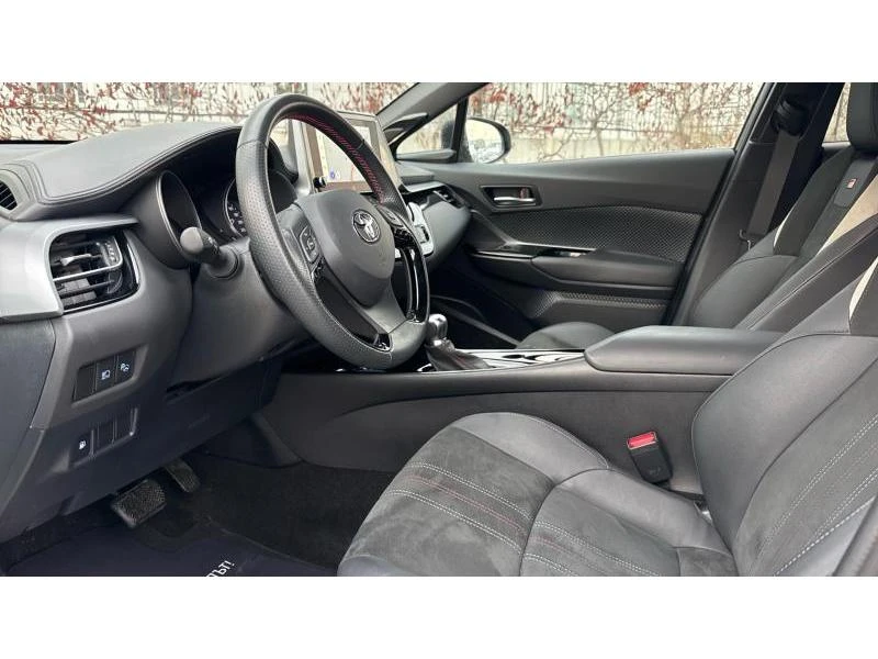 Toyota C-HR 2.0 HSD GR-Sport, снимка 12 - Автомобили и джипове - 48793230