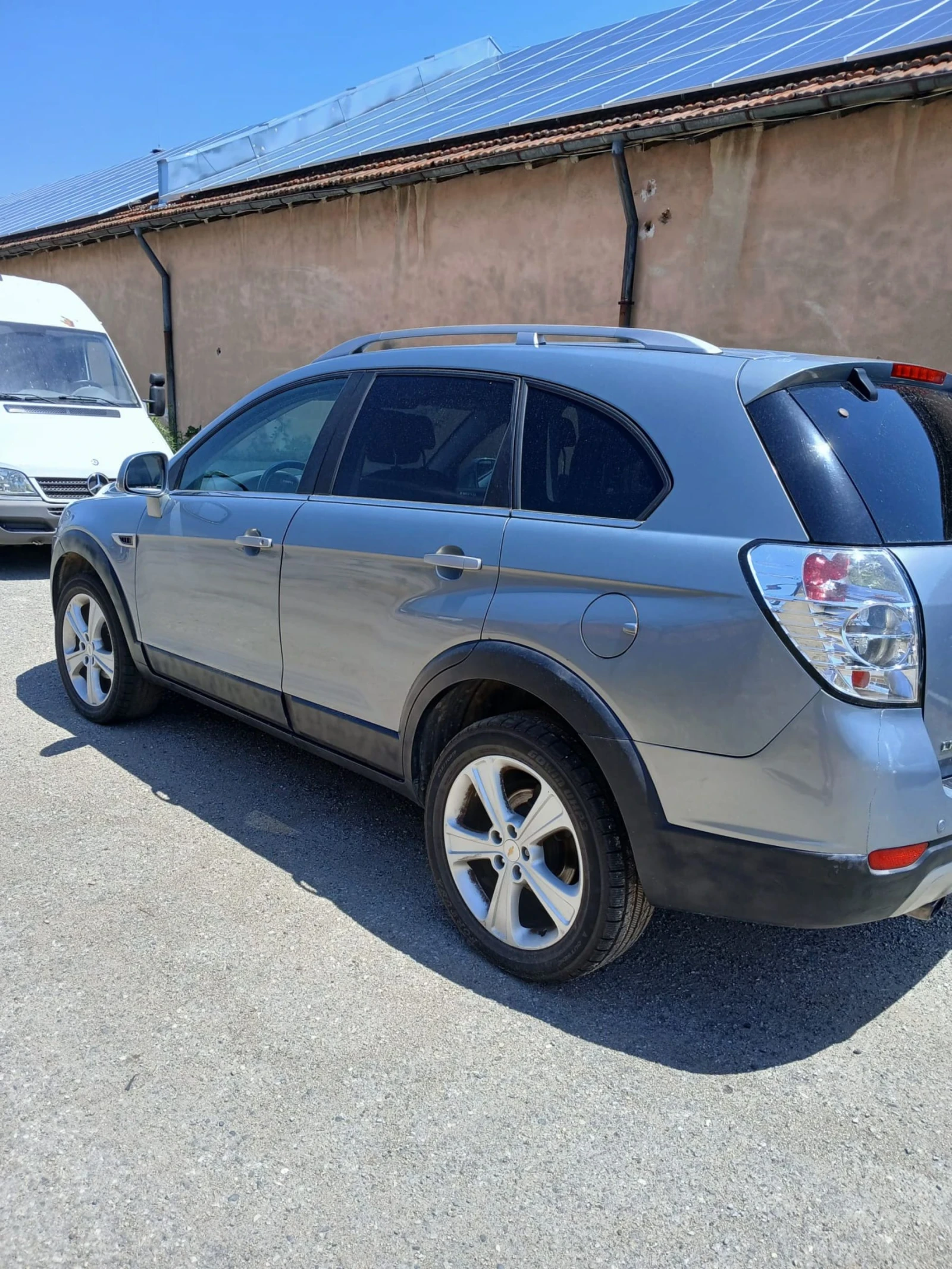 Chevrolet Captiva 2.2 184 - изображение 3