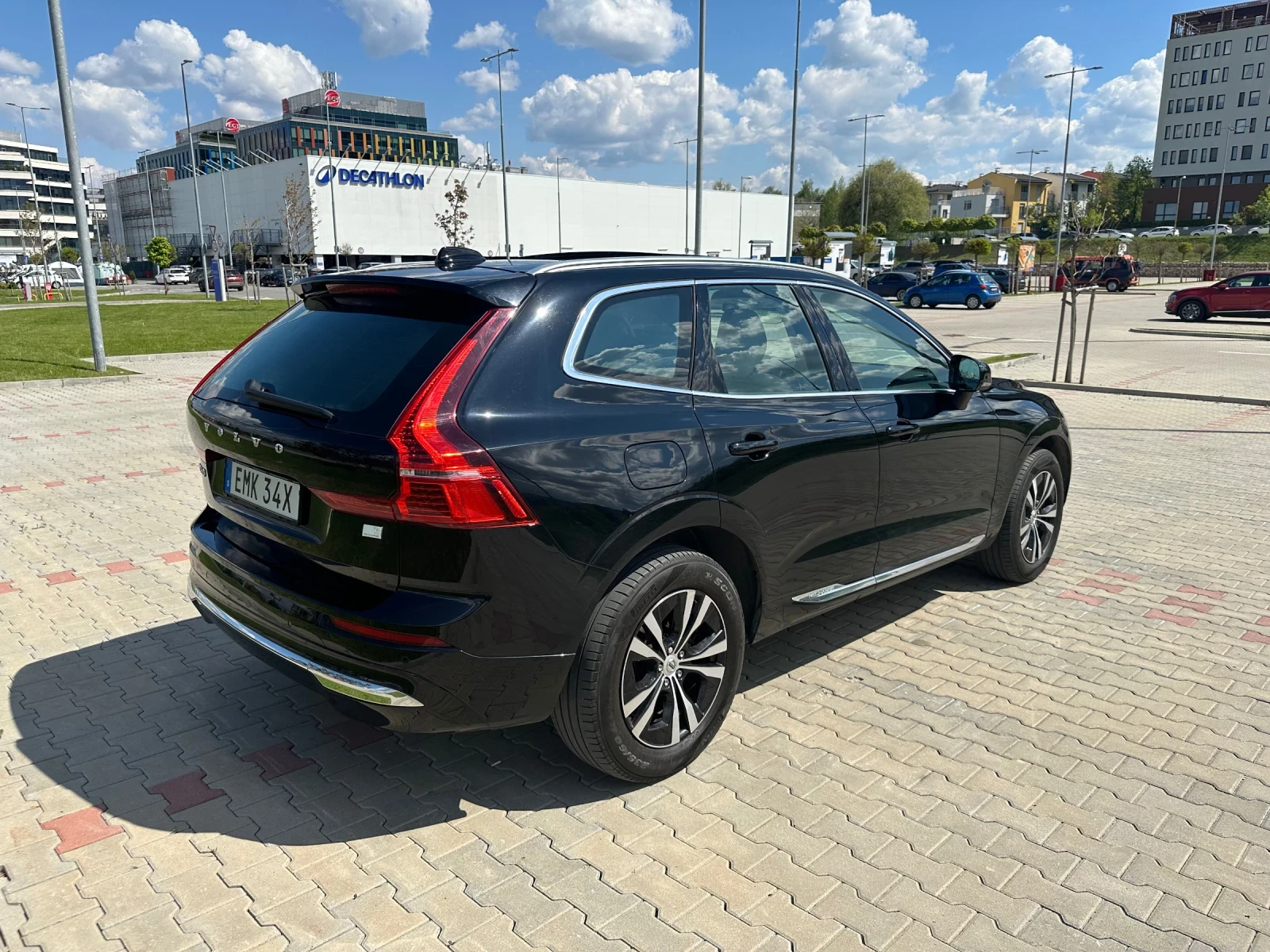 Volvo XC60 Plug In Hybrid* Т6* AWD* Pano* Navi*  - изображение 5
