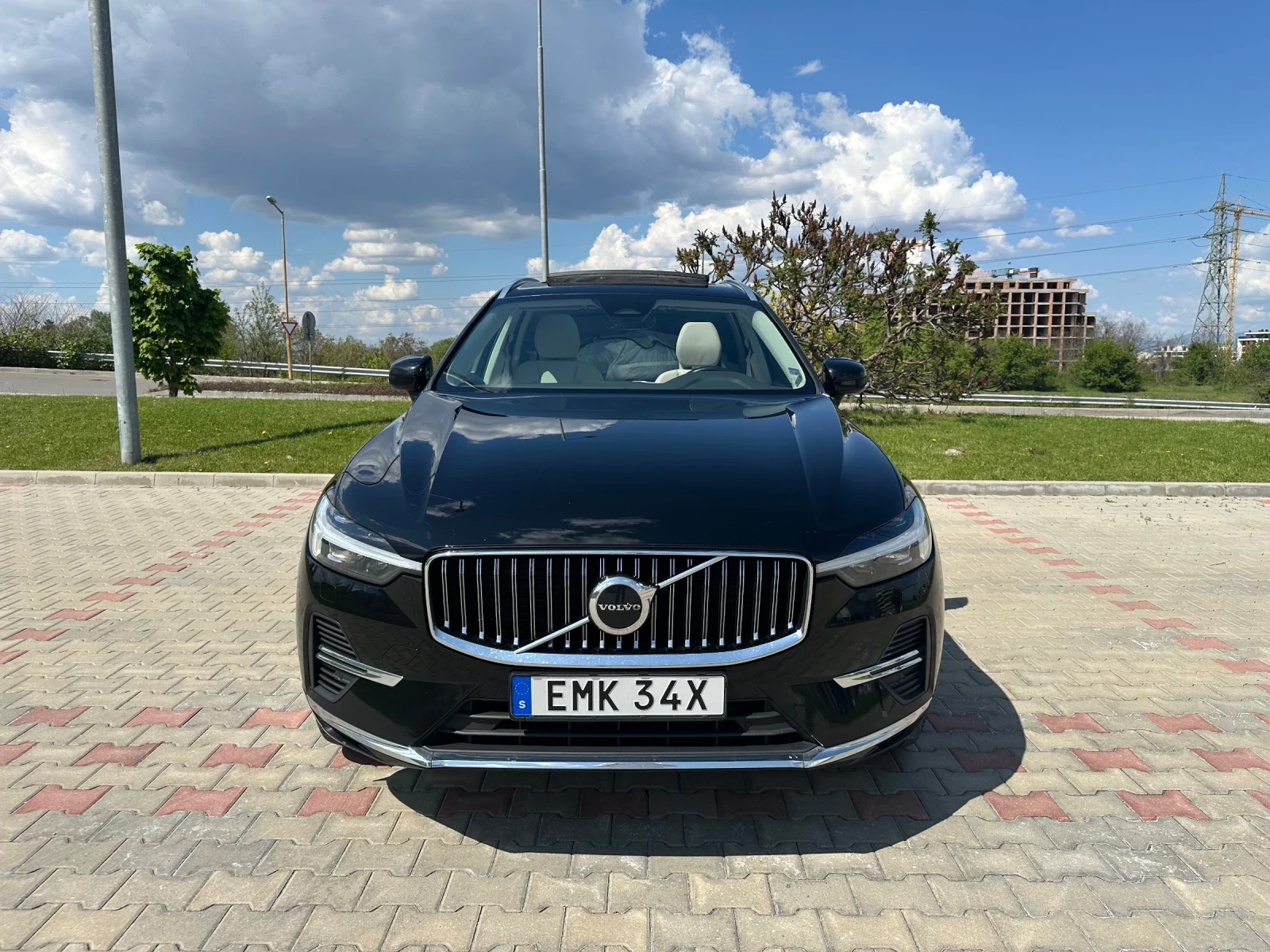Volvo XC60 Plug In Hybrid* Т6* AWD* Pano* Navi*  - изображение 8