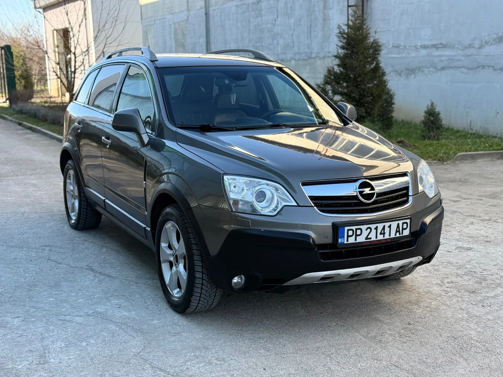 Opel Antara, снимка 4 - Автомобили и джипове - 53772318