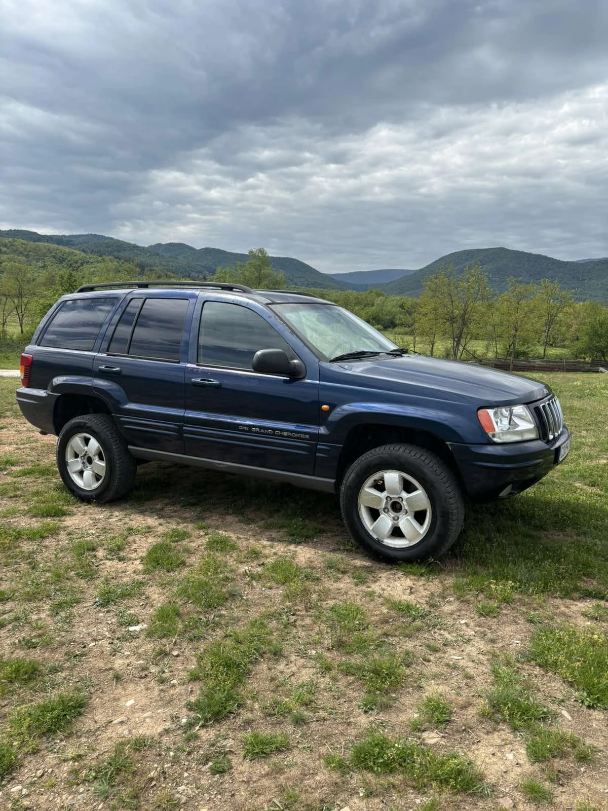 Jeep Grand cherokee 2.7 Quadra drive, снимка 5 - Автомобили и джипове - 54453672