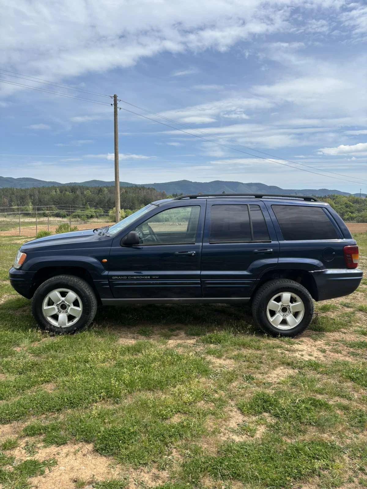 Jeep Grand cherokee 2.7 Quadra drive, снимка 2 - Автомобили и джипове - 54453672