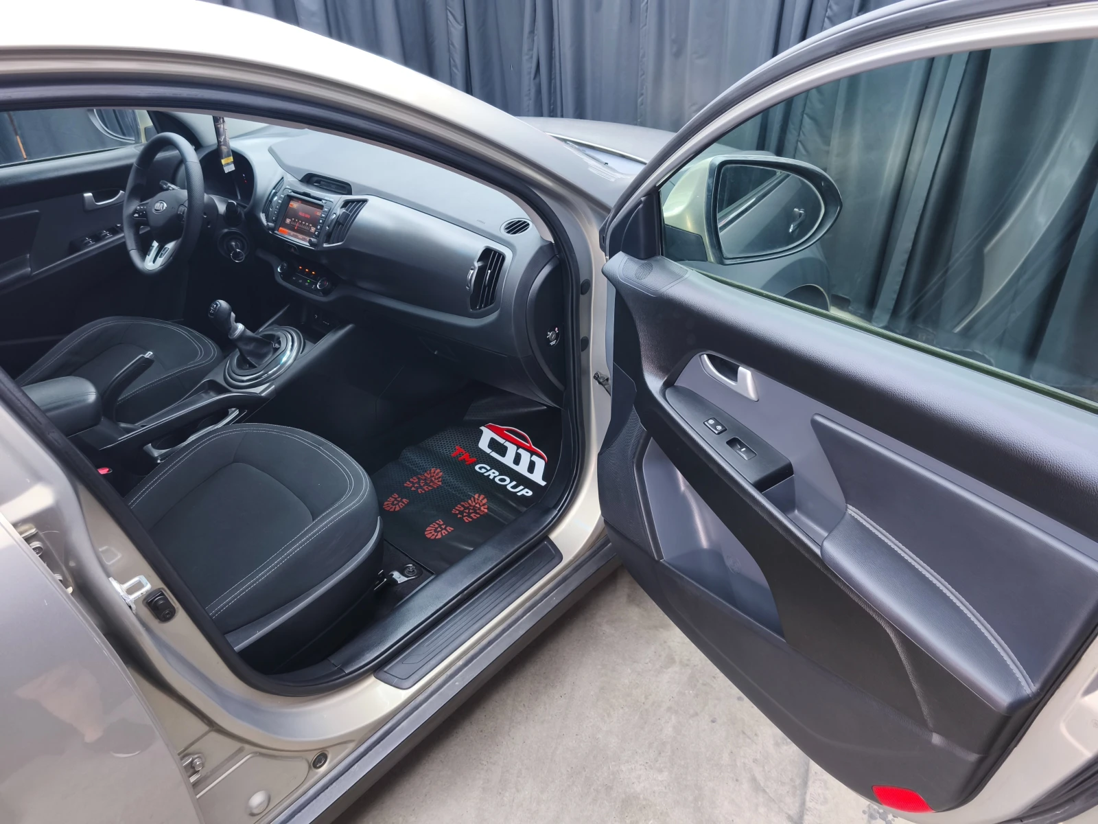 Kia Sportage 1.7CRDI  116k.c 6c.kE6B, снимка 10 - Автомобили и джипове - 54697918