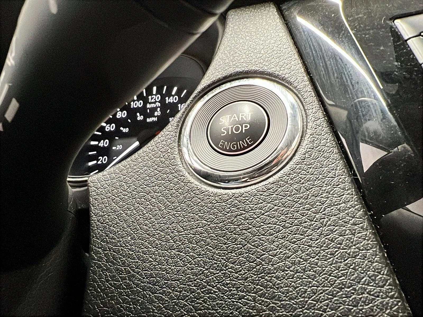 Nissan Qashqai * AWD CVT * CARFAX * ОПЦИЯ ЗА ФИНАНСИРАНЕ, снимка 16 - Автомобили и джипове - 55929865