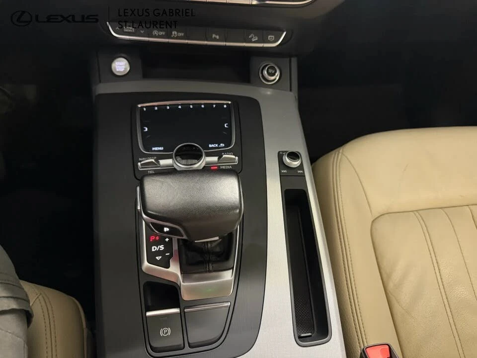 Audi Q5 2.0T* MATRIX* S* LINE* ДИГИТАЛНО* ТАБЛО* ПАНОРАМА*, снимка 13 - Автомобили и джипове - 56169211
