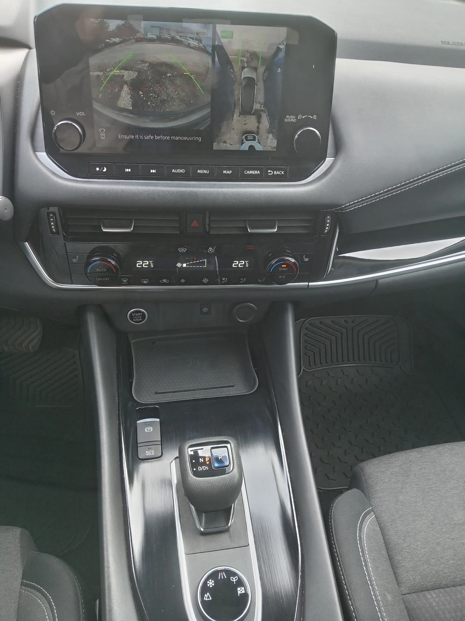 Nissan Qashqai Tce 4x4 Auto, снимка 12 - Автомобили и джипове - 56710532