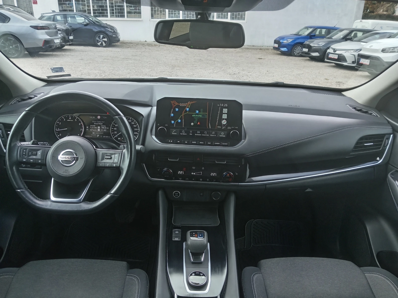 Nissan Qashqai Tce 4x4 Auto, снимка 10 - Автомобили и джипове - 56710532