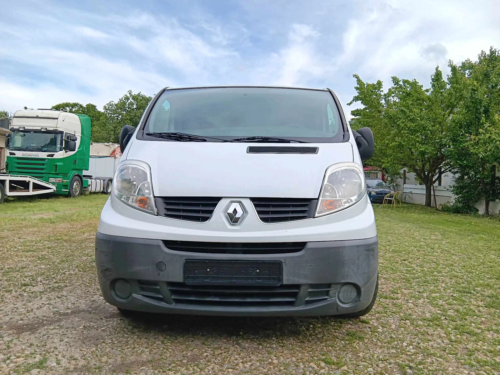 Renault Trafic 2.0 - изображение 2