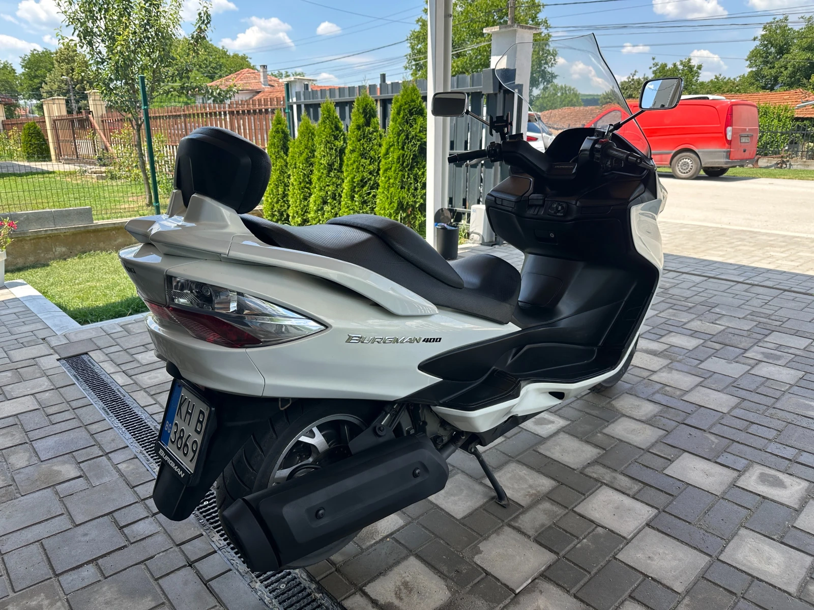Suzuki Burgman K7 400 White Pearl, снимка 12 - Мотоциклети и мототехника - 55196336