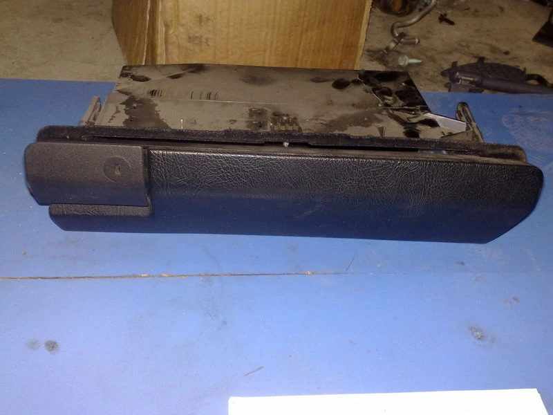 Жабка за Мерцедес Ц-класа 98г.