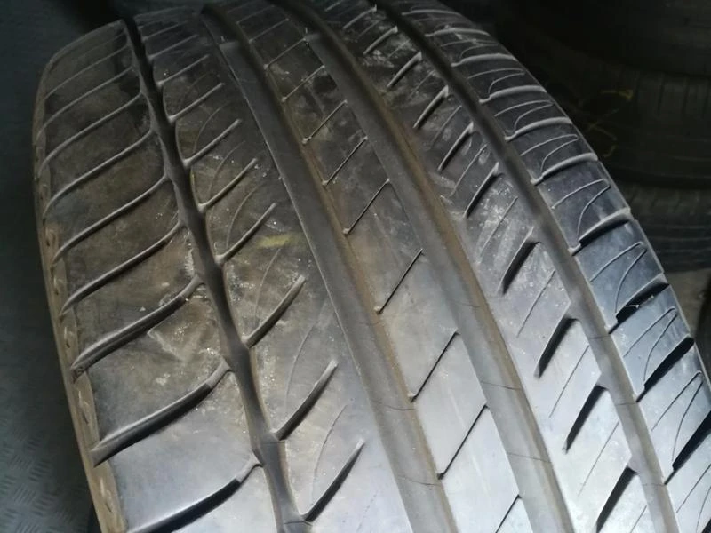 Гуми Летни 245/45R17, снимка 2 - Гуми и джанти - 19056459