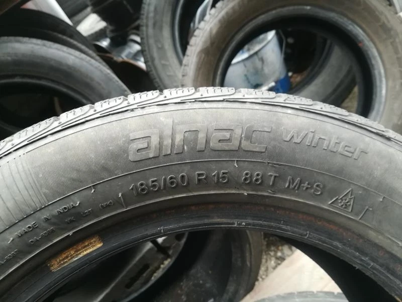 Гуми Зимни 185/60R15, снимка 5 - Гуми и джанти - 20432879