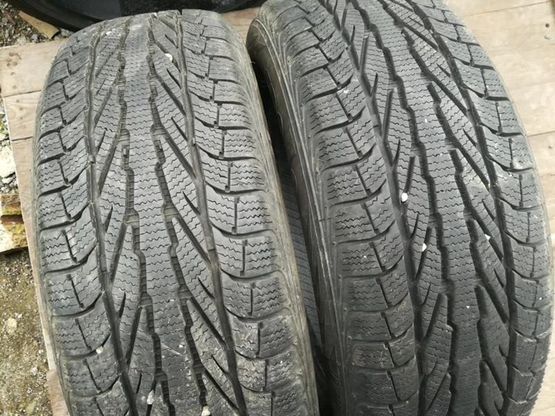 Гуми Зимни 185/60R15, снимка 8 - Гуми и джанти - 20432879