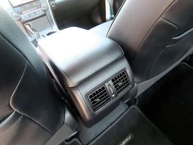 Toyota Camry 2.5 XLE HYBRID, снимка 17