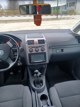 VW Touran 2.0 TDI, снимка 9