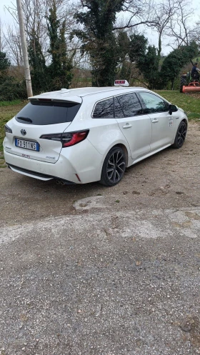 Toyota Corolla 2.0HYBRID - 9200 € / 17993.64 лв. - 52813065 2