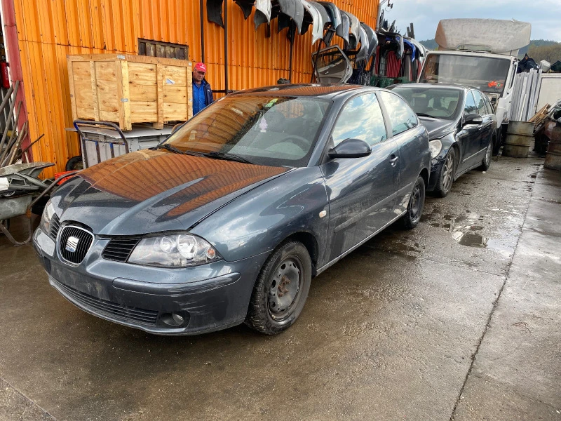 Seat Ibiza 1.4, снимка 1 - Автомобили и джипове - 40428912