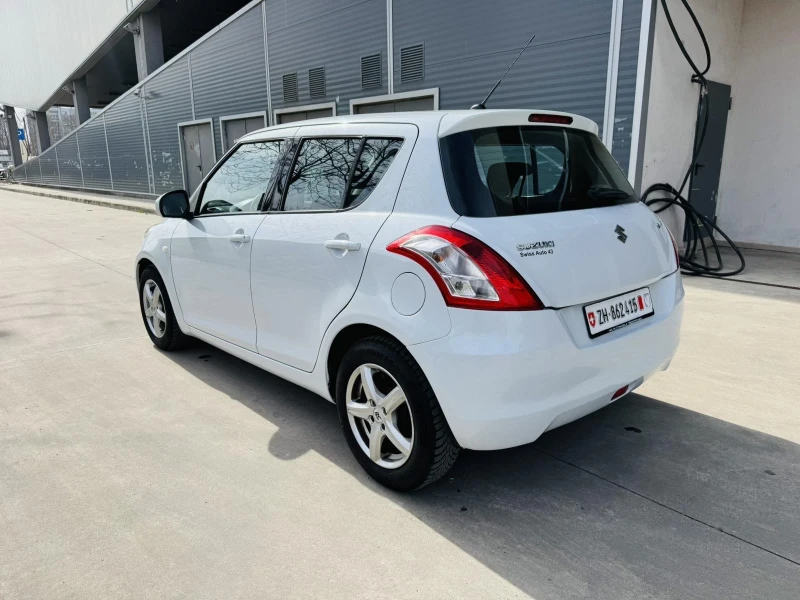 Suzuki Swift 1.2i Automat, снимка 6 - Автомобили и джипове - 47433434