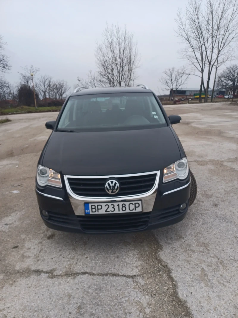 VW Touran 2.0 TDI, снимка 1 - Автомобили и джипове - 48473239