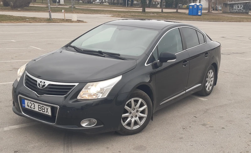 Toyota Avensis 1, 8 VVT-I, снимка 1 - Автомобили и джипове - 48540800