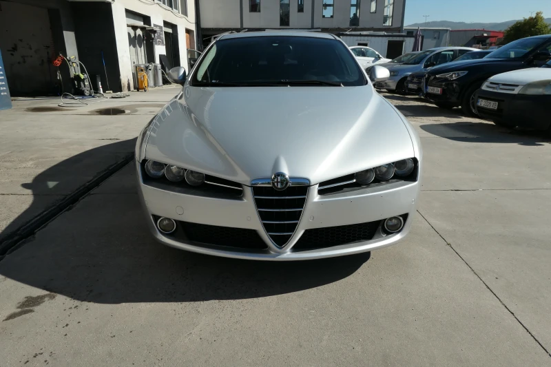 Alfa Romeo 159 2.2JTS 185кс 6ск НАВИГАЦИЯ BLUETOOTH, снимка 2 - Автомобили и джипове - 48883045