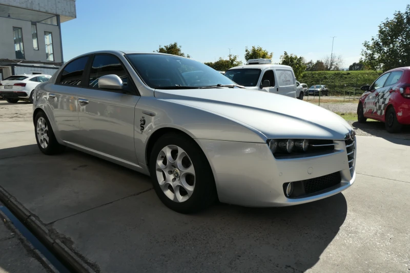 Alfa Romeo 159 2.2JTS 185кс 6ск НАВИГАЦИЯ BLUETOOTH, снимка 3 - Автомобили и джипове - 48883045