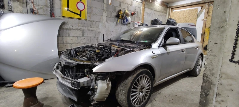 Alfa Romeo 159 1.9 jtd, снимка 1 - Автомобили и джипове - 48937415