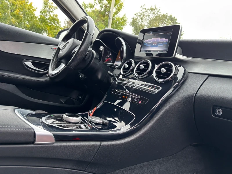 Mercedes-Benz C 200 КАМЕРА НАВИ ПОДГРЕВ ЛЕД, снимка 11 - Автомобили и джипове - 51983059