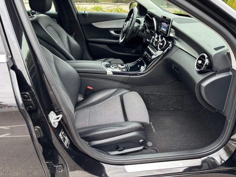 Mercedes-Benz C 200 КАМЕРА НАВИ ПОДГРЕВ ЛЕД, снимка 14 - Автомобили и джипове - 51983059