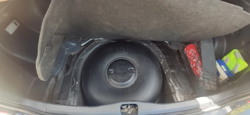 Toyota Corolla, снимка 8 - Автомобили и джипове - 52541668