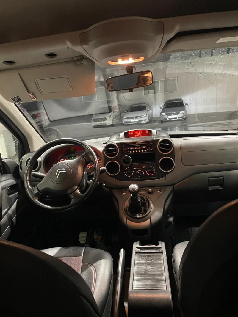 Citroen Berlingo 1.6 HDI, снимка 7 - Автомобили и джипове - 52725866