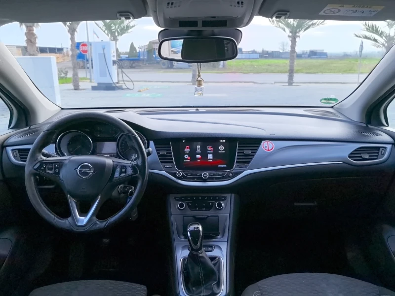 Opel Astra 1.6 CDTI * 110 к с, снимка 6 - Автомобили и джипове - 52859945