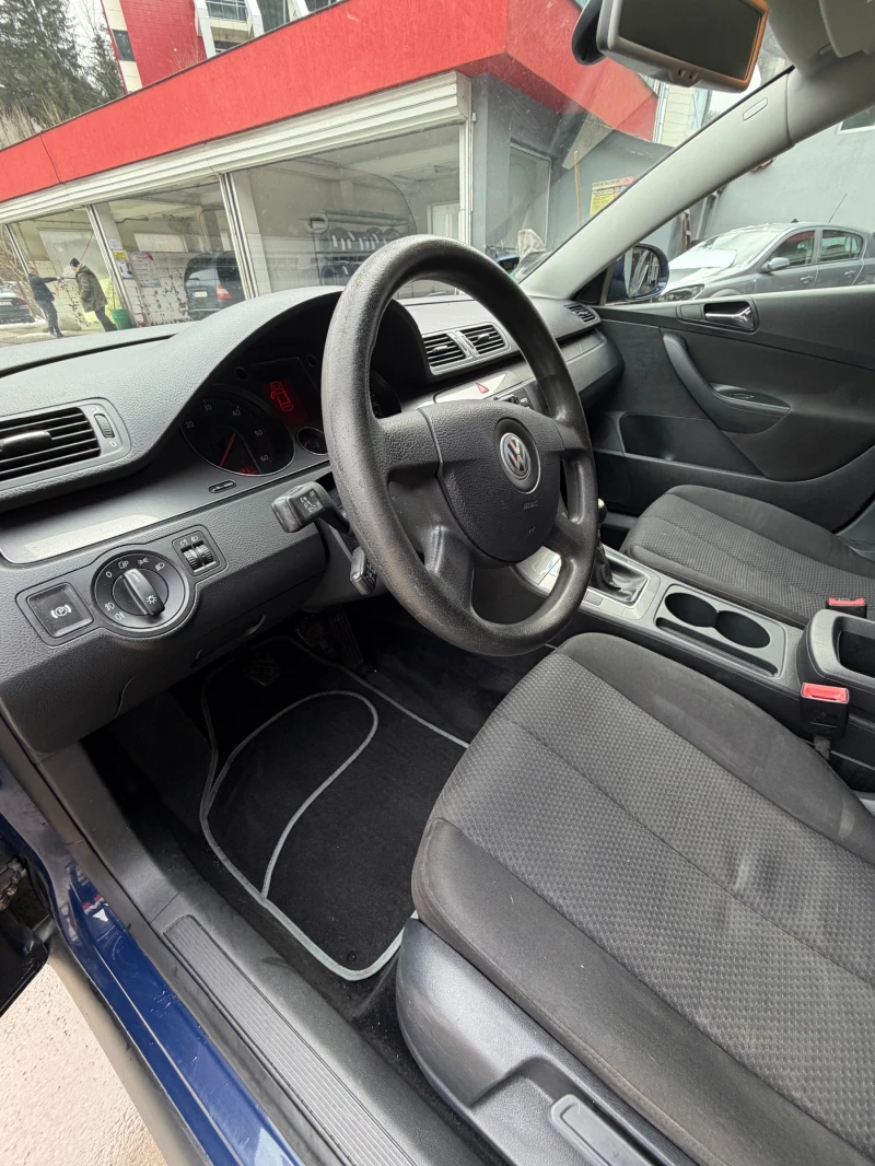 VW Passat, снимка 8 - Автомобили и джипове - 53357874