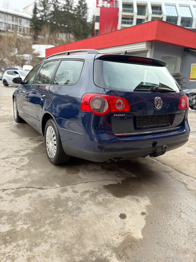 VW Passat, снимка 6 - Автомобили и джипове - 53357874