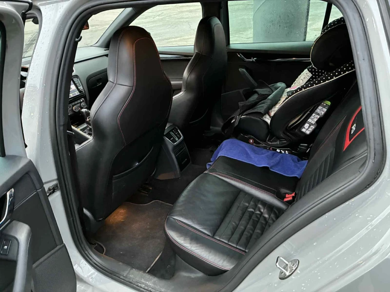 Skoda Octavia VRS, снимка 9 - Автомобили и джипове - 53599368