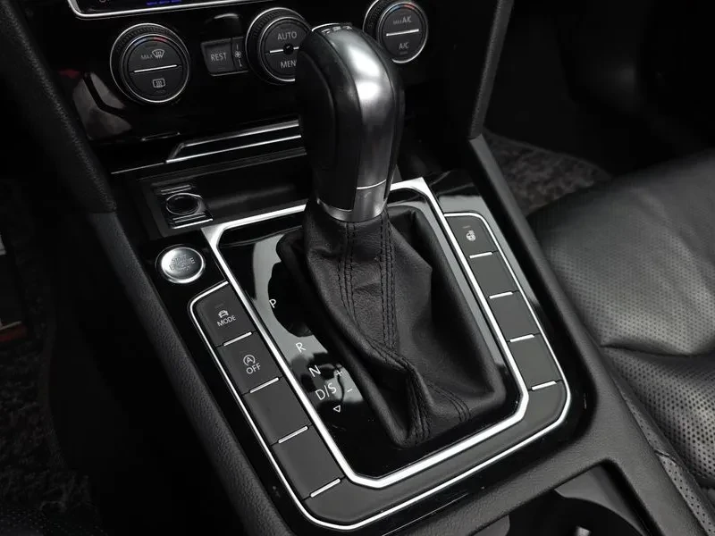 VW Arteon 2.0 TDI - САМО 30% АВАНС, снимка 8 - Автомобили и джипове - 55895282