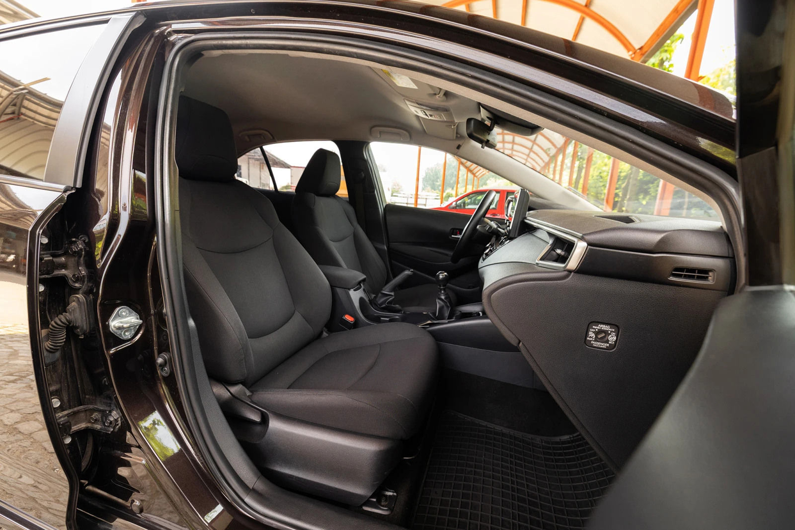 Toyota Corolla  * ИКОНОМИЧНА* КЛИМАТИК* BLUETOOTH*  - изображение 10