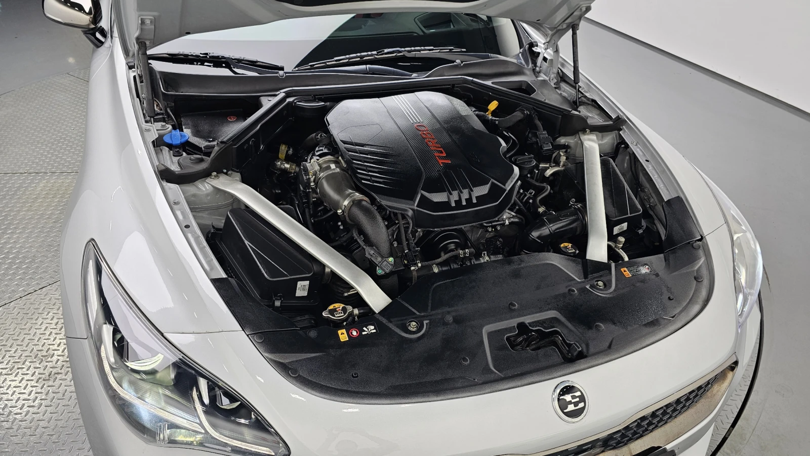 Kia Stinger 3.3T AWD GT  - изображение 6
