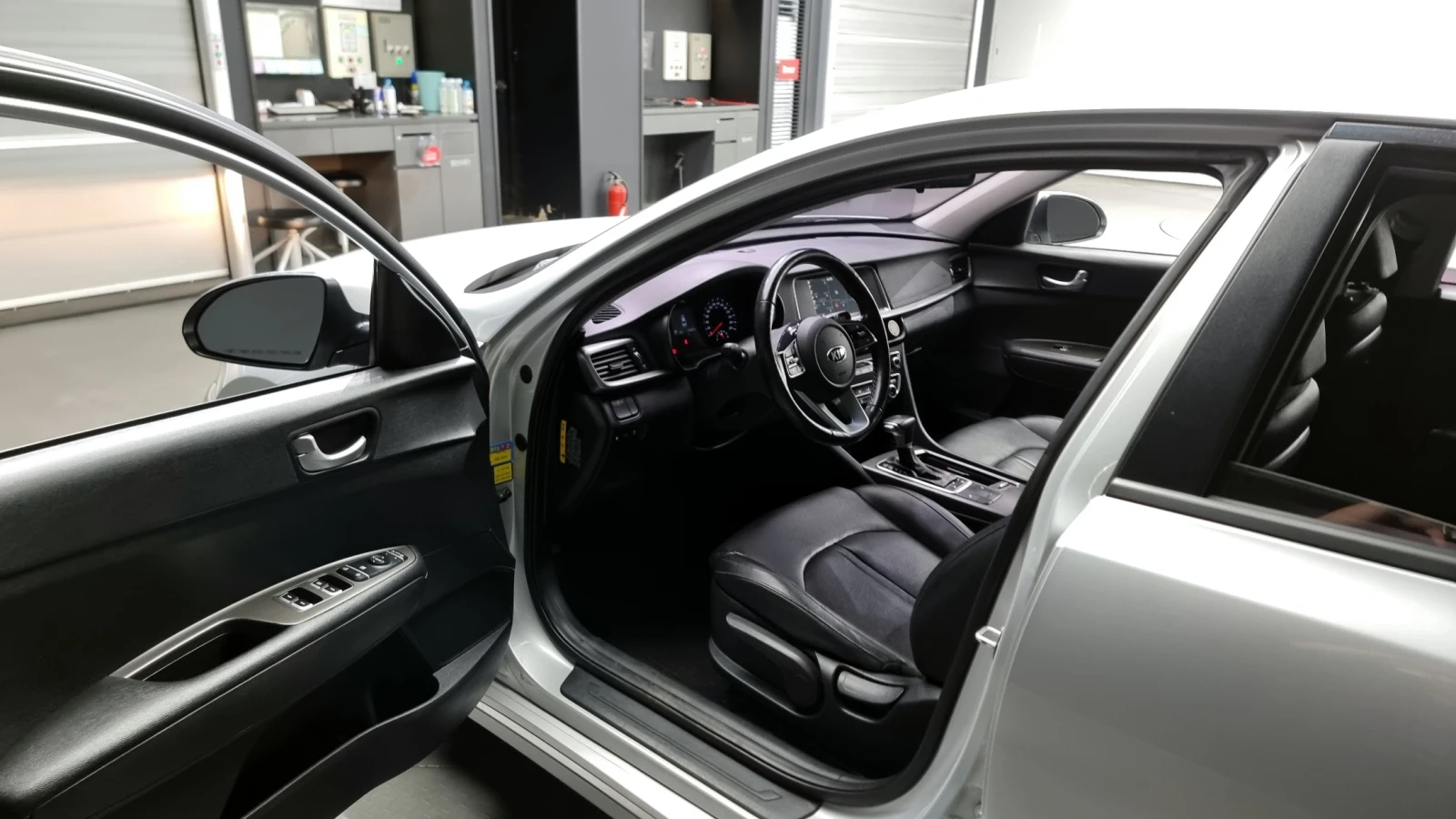 Kia K5 2.0 LPI Luxury Проверена - изображение 10