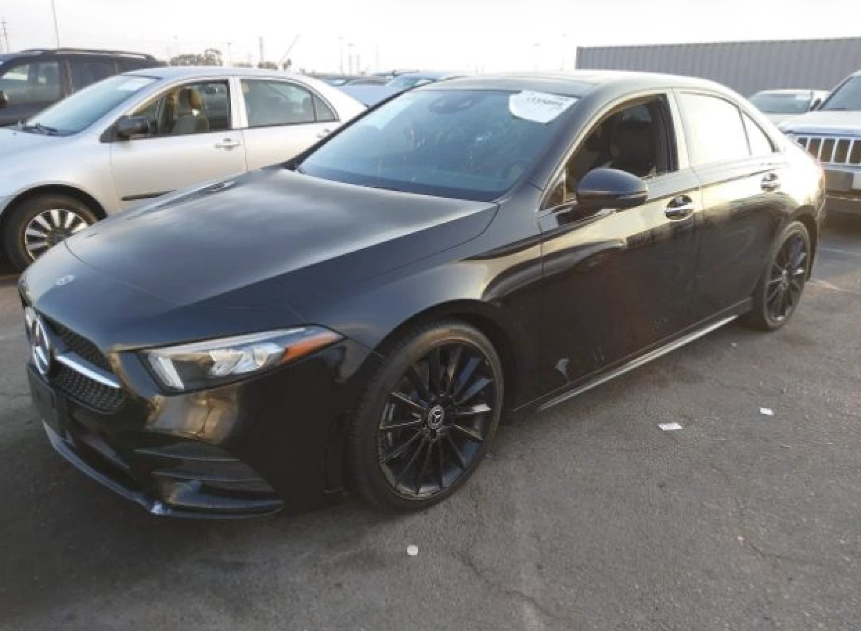 Mercedes-Benz A 220  - изображение 3