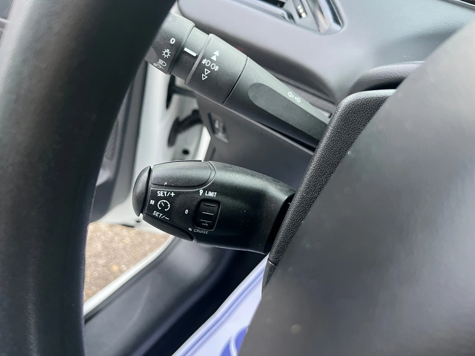 Peugeot 208 1.6 HDI | Mobile.bg   16