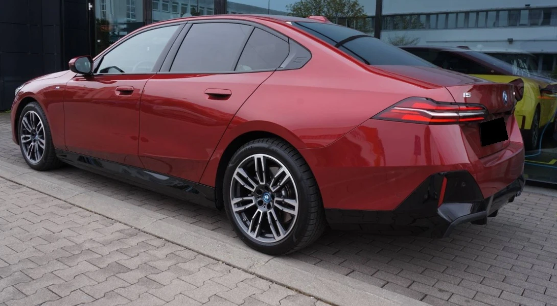 BMW i5 eDrive40 - изображение 6