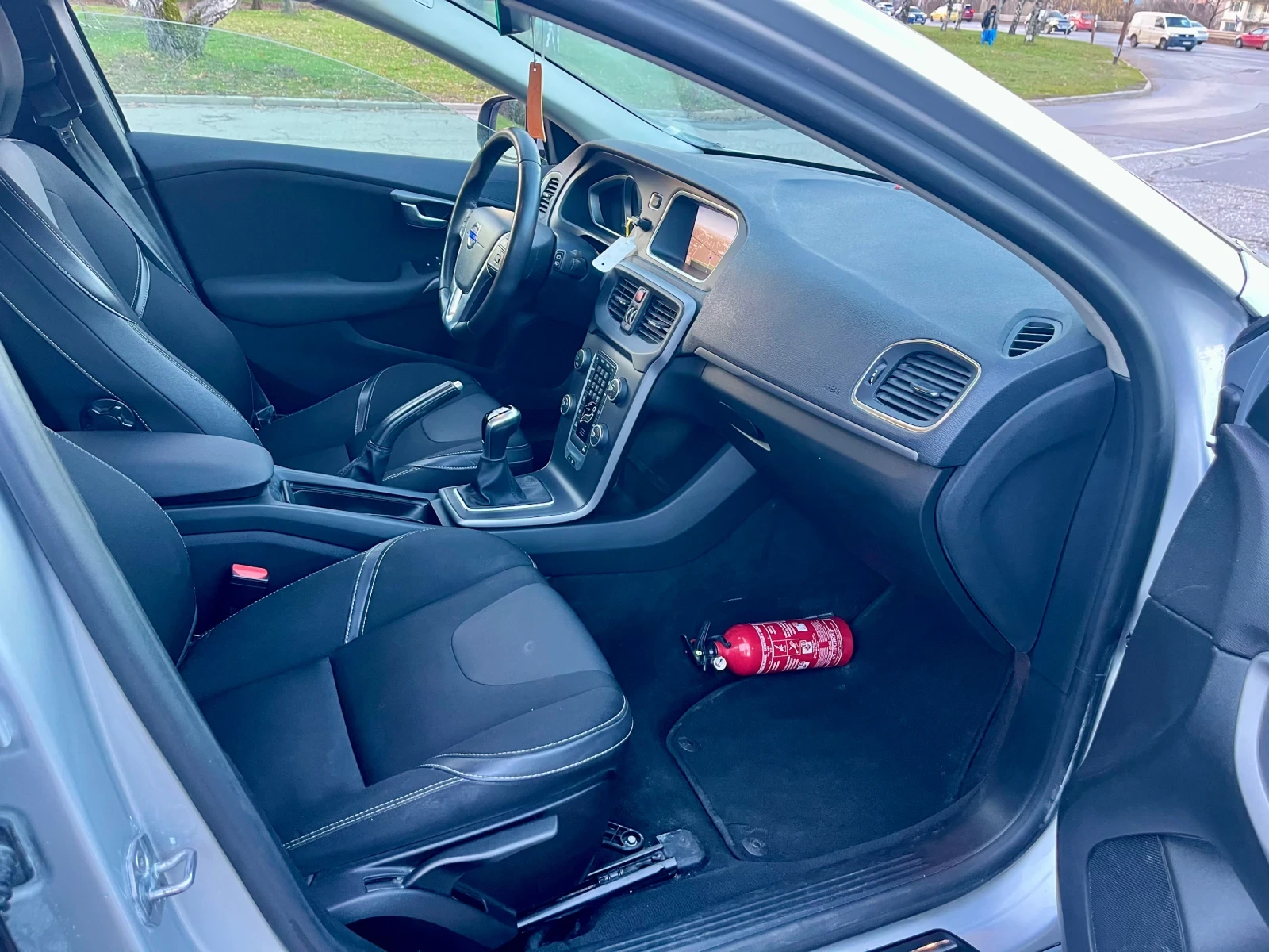 Volvo V40 Momentum | Mobile.bg � ����������� 12