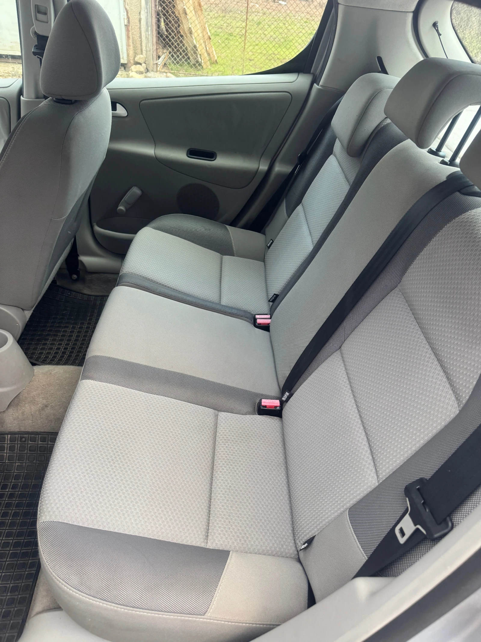 Peugeot 207 1.4 GPL, снимка 8 - Автомобили и джипове - 53564580