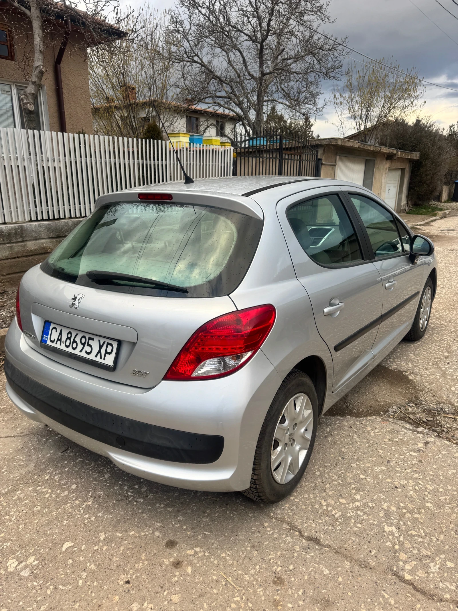 Peugeot 207 1.4 GPL, снимка 3 - Автомобили и джипове - 53564580