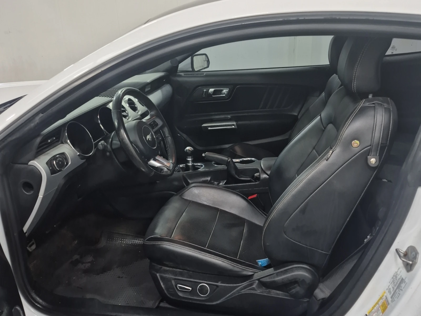 Ford Mustang GT Premium, снимка 8 - Автомобили и джипове - 53761059