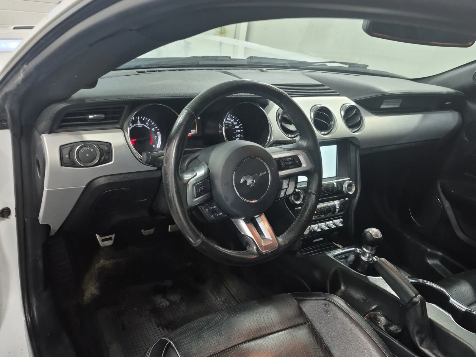 Ford Mustang GT Premium, снимка 10 - Автомобили и джипове - 53761059