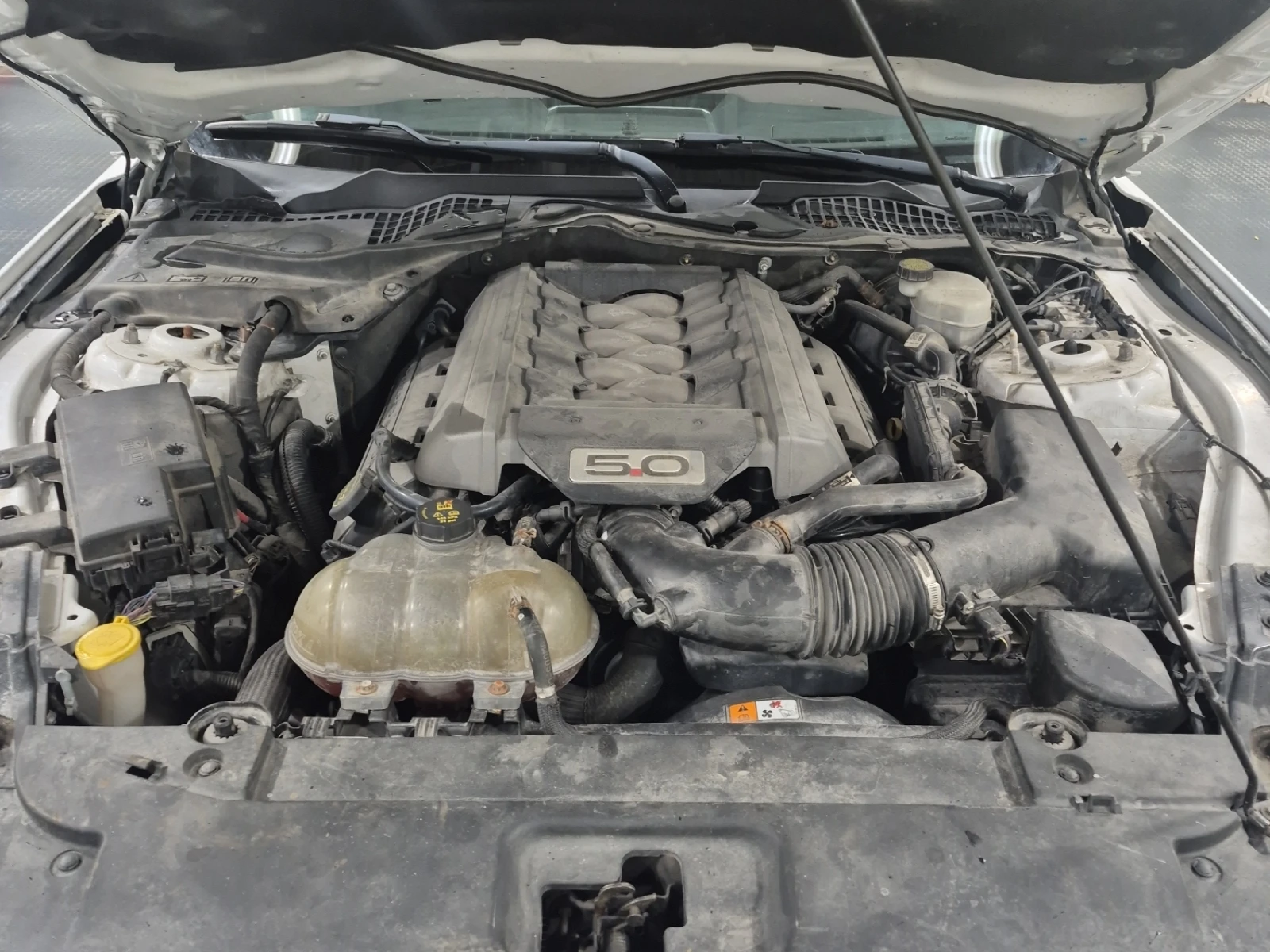 Ford Mustang GT Premium, снимка 17 - Автомобили и джипове - 53761059