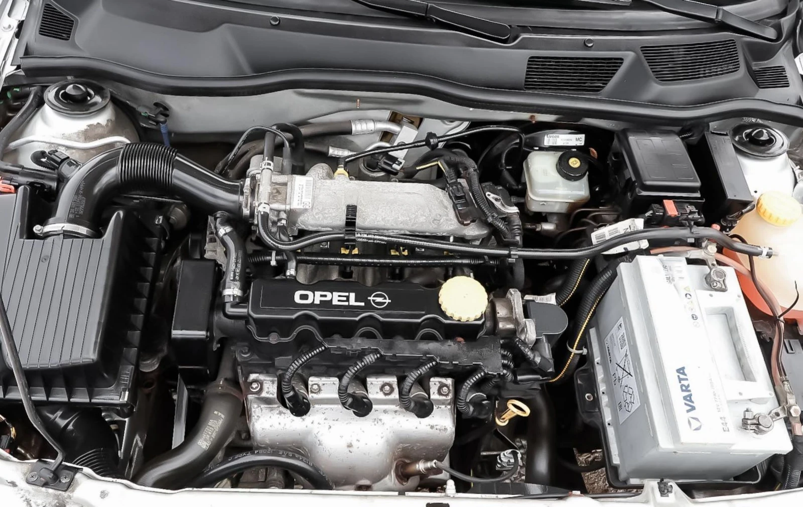 Opel Astra 1.6mi  Face , снимка 16 - Автомобили и джипове - 54388575